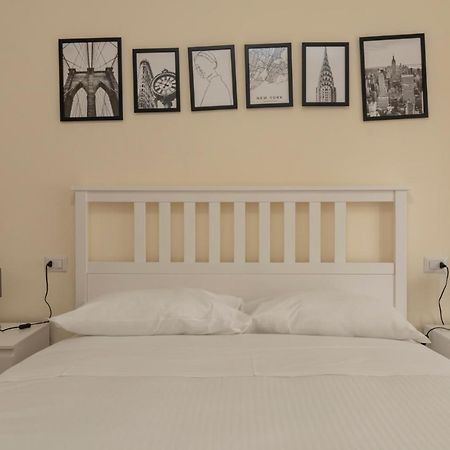 Joivy Modern 2Bed Flat With Balcony, 250M From M5 Foppa And M2 Sant'Agostino Appartement Milaan Buitenkant foto