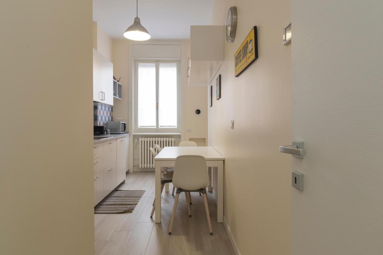 Joivy Modern 2Bed Flat With Balcony, 250M From M5 Foppa And M2 Sant'Agostino Appartement Milaan Buitenkant foto
