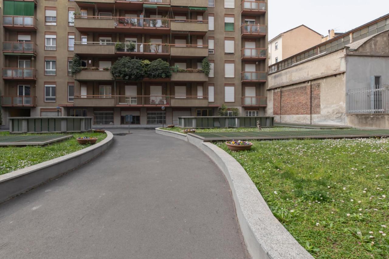 Joivy Modern 2Bed Flat With Balcony, 250M From M5 Foppa And M2 Sant'Agostino Appartement Milaan Buitenkant foto